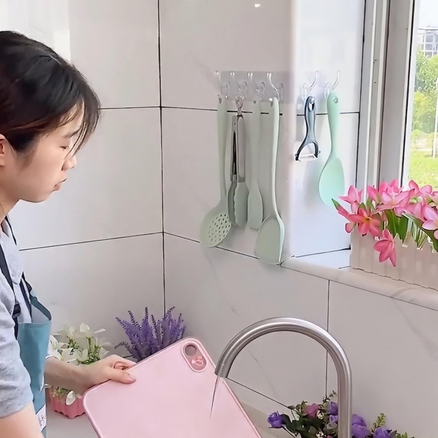 Cuier adeziv cu 6 agatatori